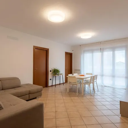 Mizar*q-ampio Quadrilocale Ad Uso Privato * Foligno